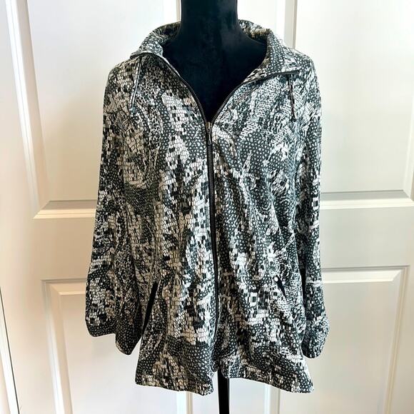 Chico's Weekends Athletic Zip-up  Abstract Jacket - Picture 1 of 6